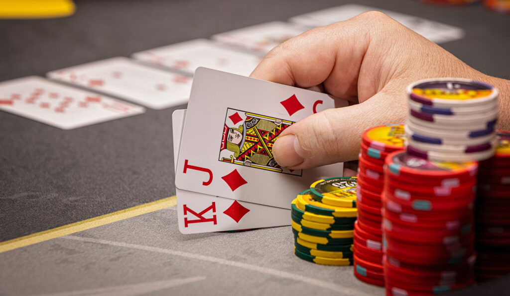 Strategi Menang di Poker Club88